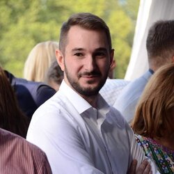 Nikola recenzija za selidbe atlas